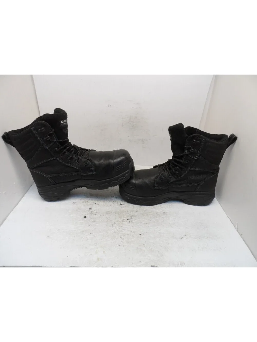 DAKOTA Men's 8